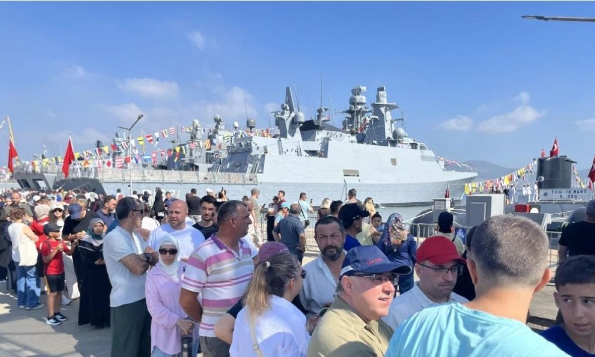 Sıcak havaya rağmen TEKNOFEST dolup taşıyor