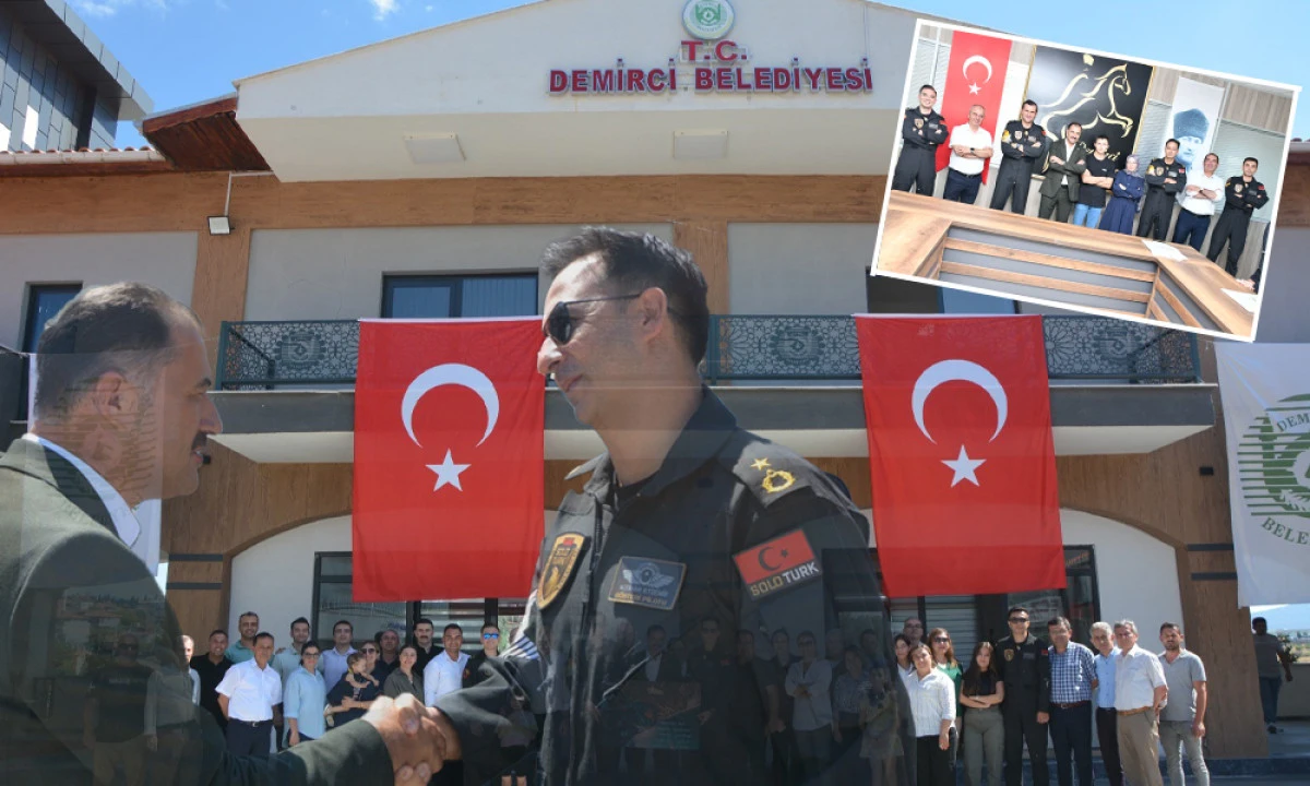 SOLOTÜRK UÇUŞ EKİBİ DEMİRCİ’DE