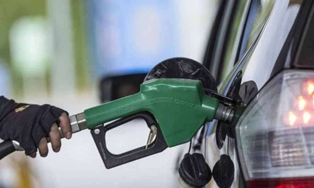 TABELA BU GECE YİNE DEĞİŞİYOR! BENZİNE KALLAVİ BİR ZAM DAHA