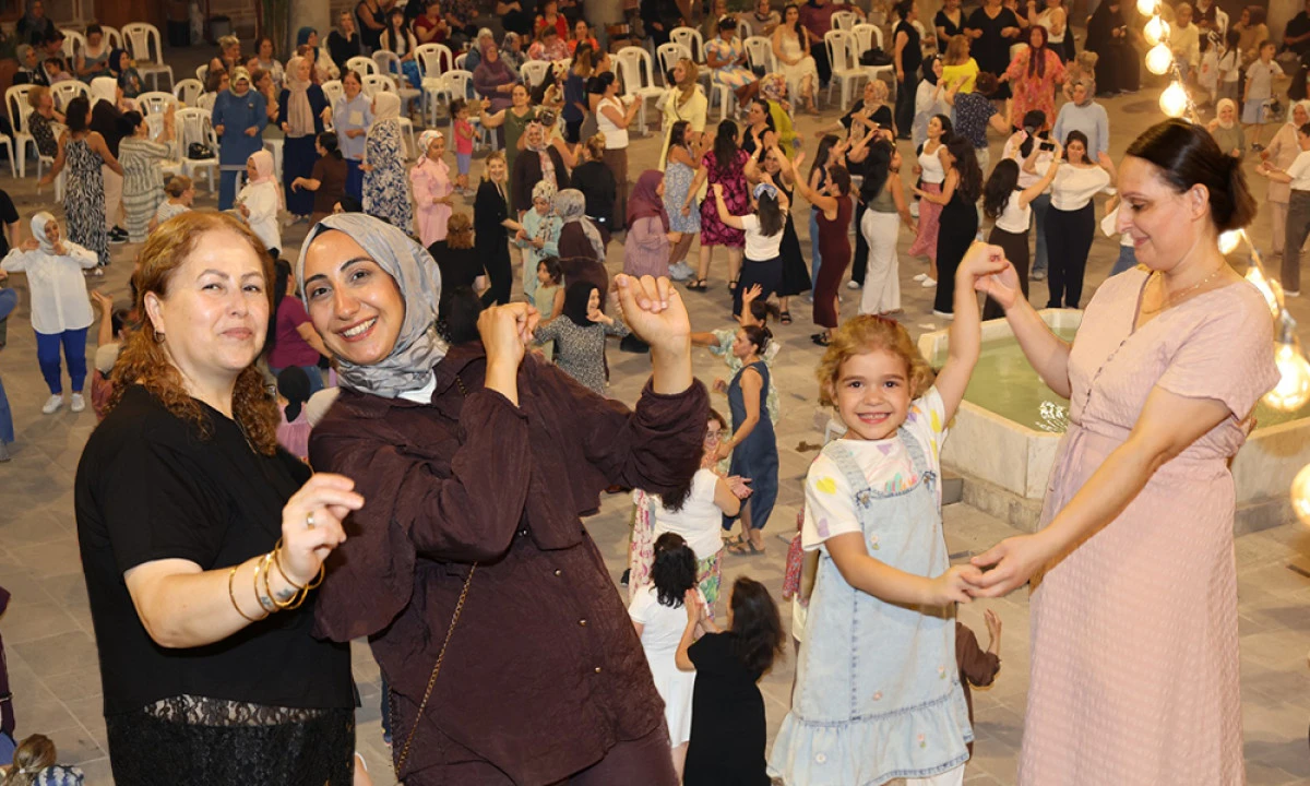 TARİHİ ATMOSFERDE KADINLAR MATİNESİ 