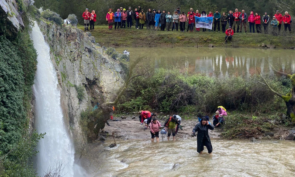 TURBELDAK&rsquo;TAN YAĞIŞLI HAVADA DOĞA Y&Uuml;R&Uuml;Y&Uuml;Ş&Uuml;