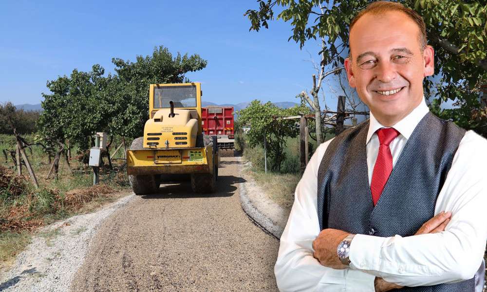 TURGUTLU BELEDİYESİ&rsquo;NDEN YOĞUN ASFALT MESAİSİ 