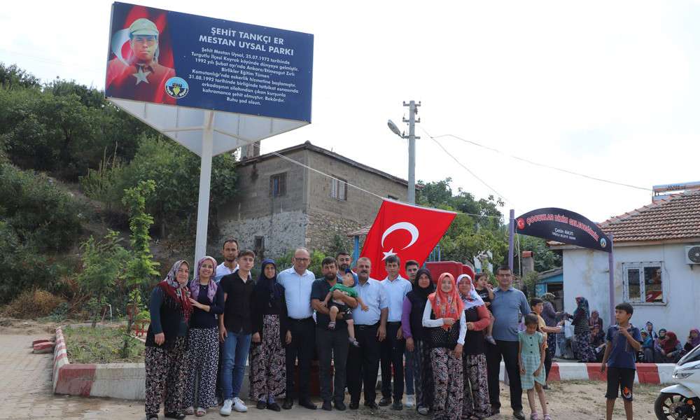 TURGUTLU&rsquo;DA KAHRAMAN ŞEHİT DUALARLA ANILDI 
