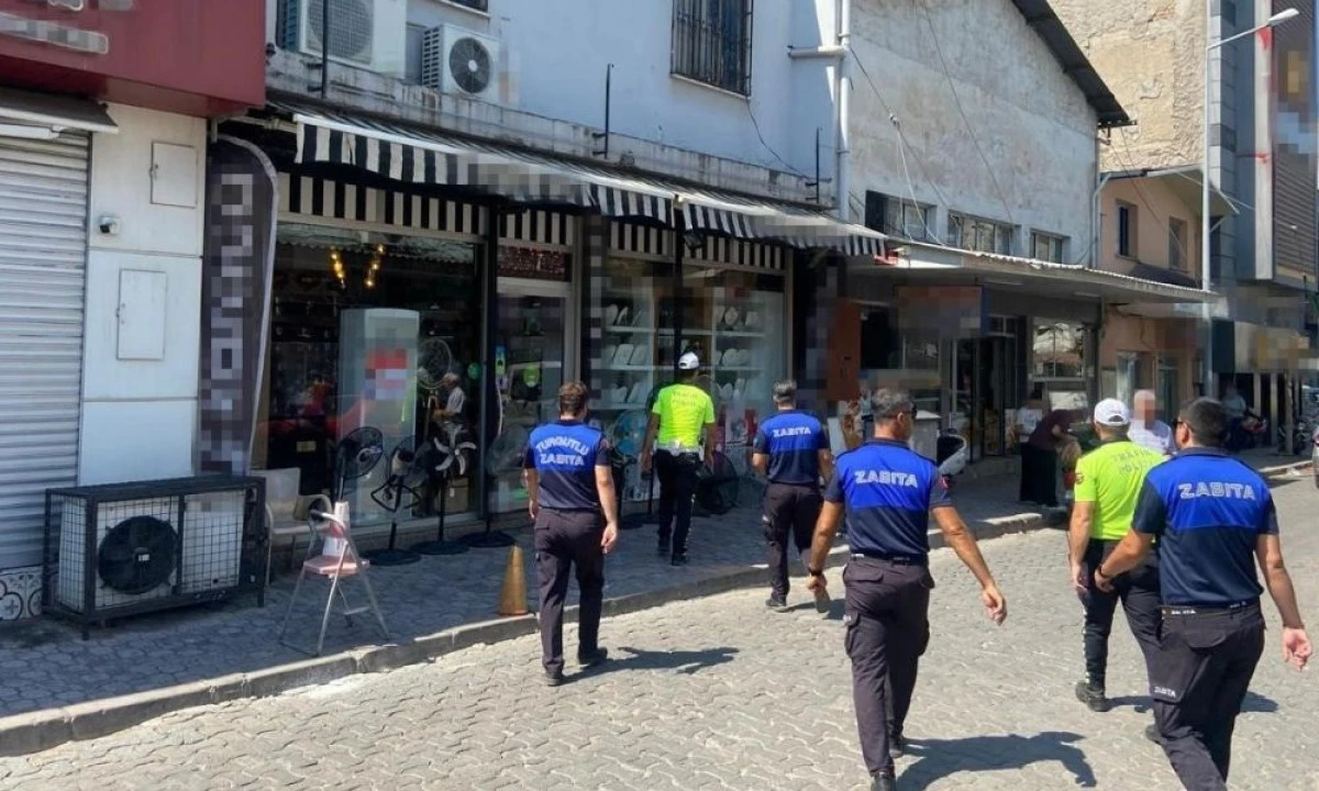 Turgutlu&rsquo;da kaldırım işgali denetimi
